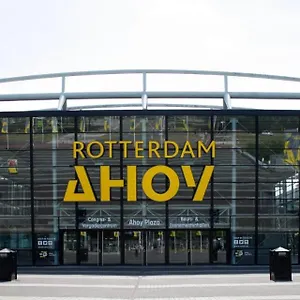 https://royal-suite-rotterdam.utrechthotels.net